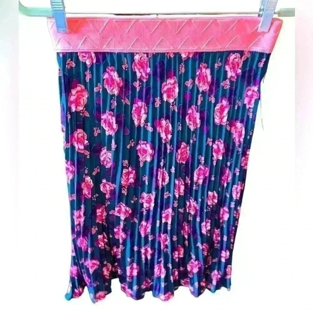 Lularoe small teal & pink‎ rose print pleated Jill midi skirt. NWT . Pink waist